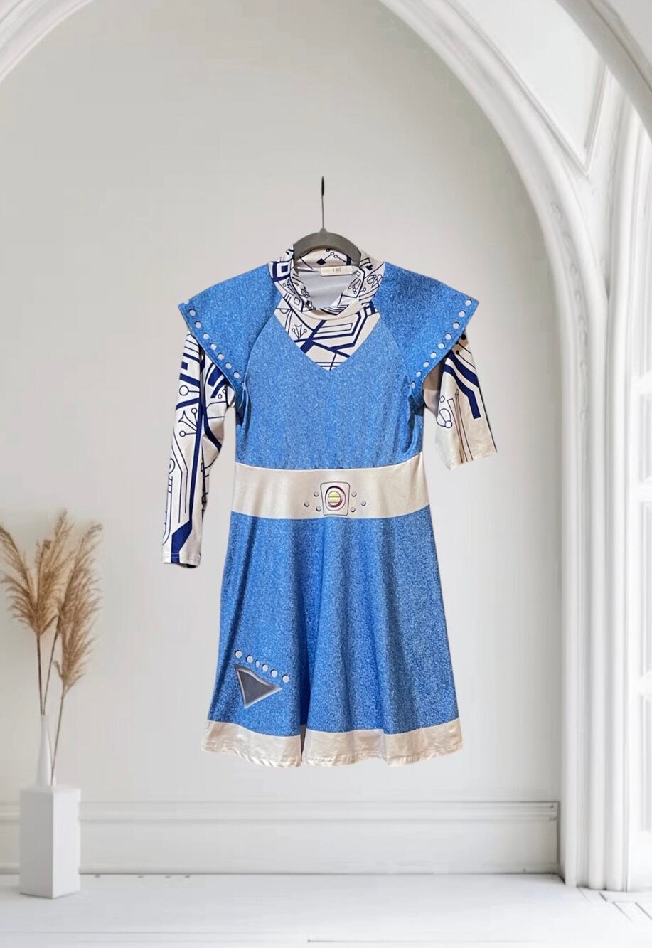 Zombies Addison Halloween Costume Alien Girl Dress Size 140 ( 9-10 years old)